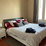 Appt 35 M² Dans Maison De Charme * Mèze